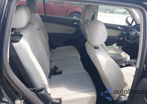 2021 Volkswagen Tiguan 2.0T Se/2.0T Se R-Line Black/2.0T Sel z USA, uszkodzony, nr VIN 3VV3B7AXXMM005061